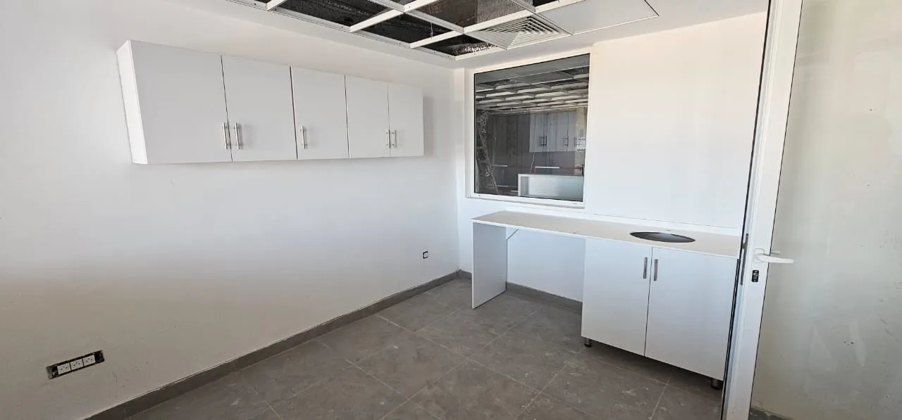 Meuble de service professionnel sur mesure — Trend Bois
