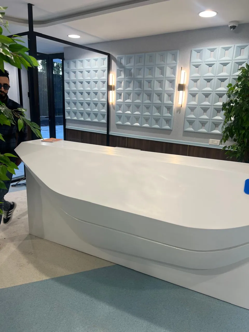 Seamless Corian solid-surface worktop — Trend Bois Morocco